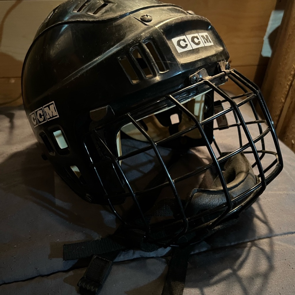 CCM Black Hockey Helmet with Cage kids